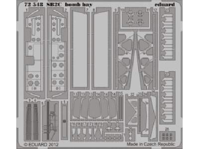 SB2C bomb bay 1/72 - Cyber Hobby - zdjęcie 1