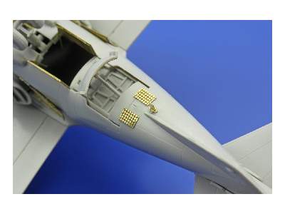 Sea Harrier FRS.1 S. A. 1/72 - Italeri - zdjęcie 8