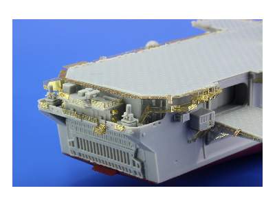 USS Wasp LHD-1 1/700 - Hobby Boss - zdjęcie 9