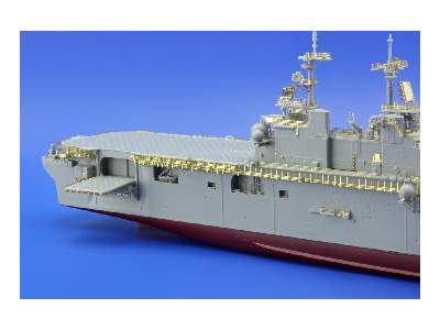 USS Wasp LHD-1 1/700 - Hobby Boss - zdjęcie 12