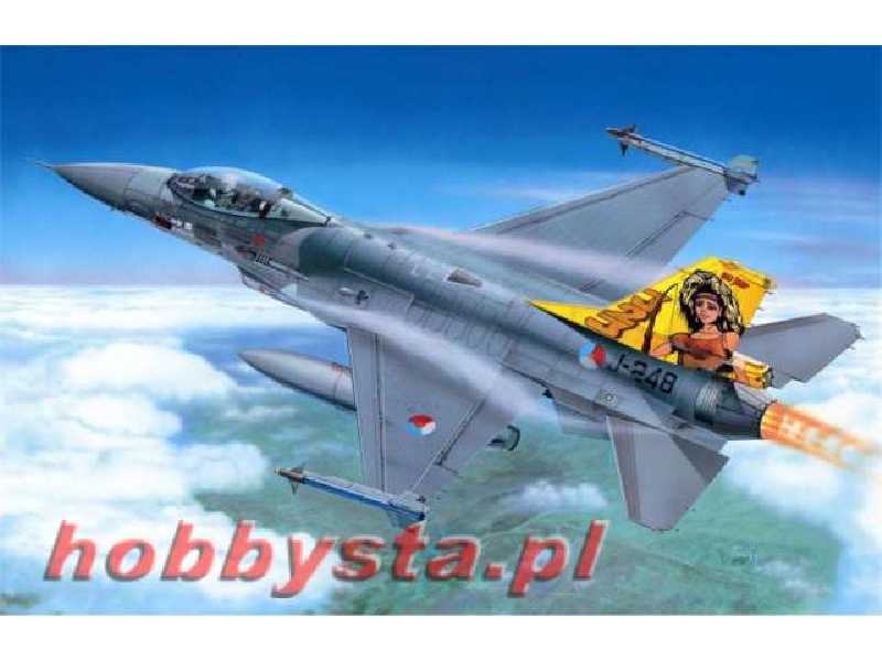 F-16 Fighting Falcon - zdjęcie 1 F-16 Fighting Falcon - zdjęcie 1
