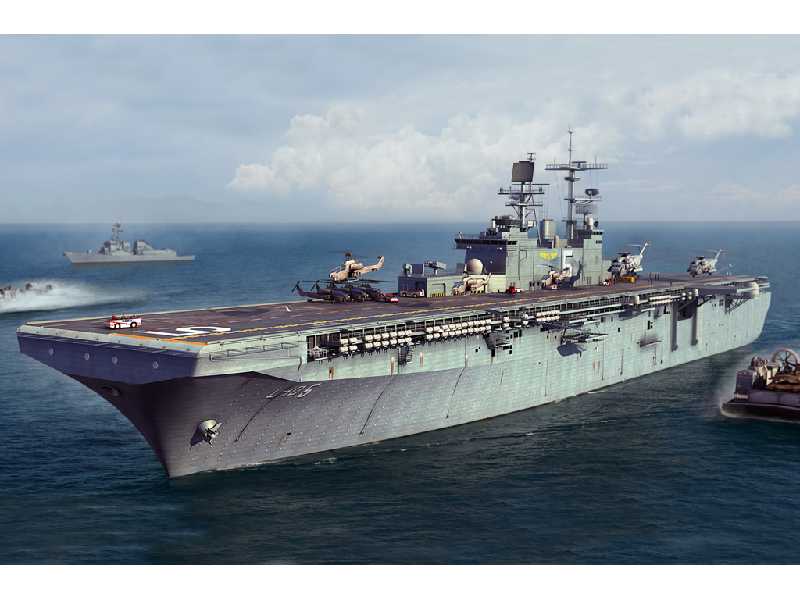 USS Bataan LHD-5 - zdjęcie 1 USS Bataan LHD-5 - zdjęcie 1