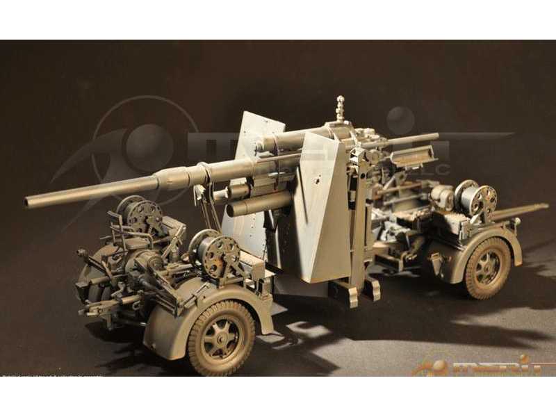 Flak 36 88mm dziło przeciwlotnicze z przodkiem - zdjęcie 1 Flak 36 88mm dziło przeciwlotnicze z przodkiem - zdjęcie 1