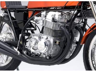 Honda CB750 Racing - zdjęcie 2