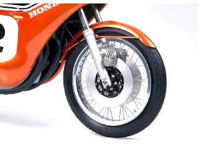 Honda CB750 Racing - zdjęcie 6