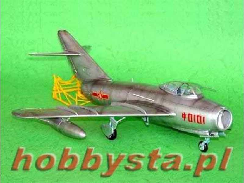 F-5 Fighter (Mig-17F) - zdjęcie 1 F-5 Fighter (Mig-17F) - zdjęcie 1