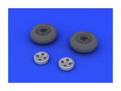 Spitfire wheels - 4 spoke 1/48 - Eduard - zdjęcie 4