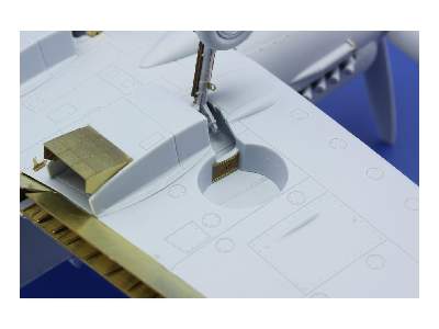 Spitfire PR. XIX landing flaps 1/48 - Airfix - zdjęcie 5