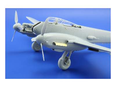 Me 410B-2/ U-4 engine 1/48 - Meng - zdjęcie 6