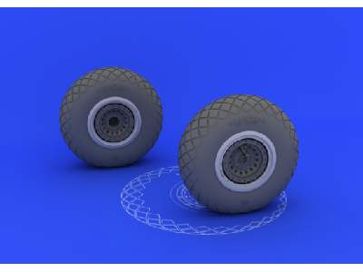 B-17 wheels 1/32 - Hk Models - zdjęcie 1