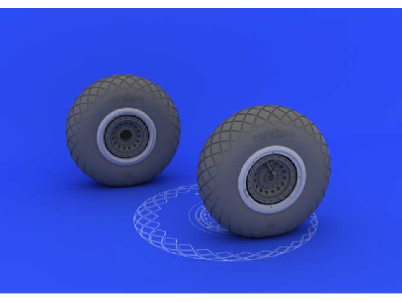 B-17 wheels 1/32 - Hk Models - zdjęcie 1 B-17 wheels 1/32 - Hk Models - zdjęcie 1