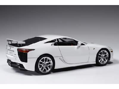 Lexus LFA  - zdjęcie 17