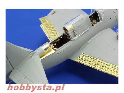 SB2C-4 S. A. 1/72 - Cyber Hobby - zdjęcie 4