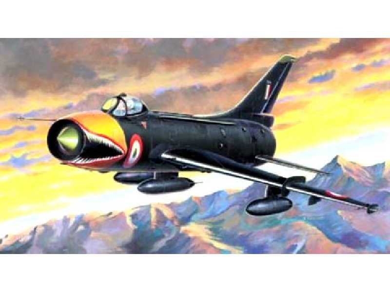 Sukhoi Su-7 BMK - zdjęcie 1 Sukhoi Su-7 BMK - zdjęcie 1