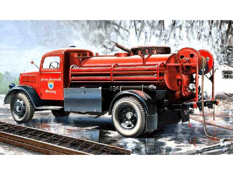 Wóz strażacki Medium 3 ton. Firetruck - zdjęcie 1