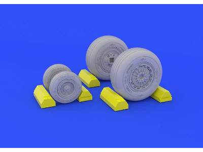 F-4C wheels 1/48 - Academy Minicraft - zdjęcie 2