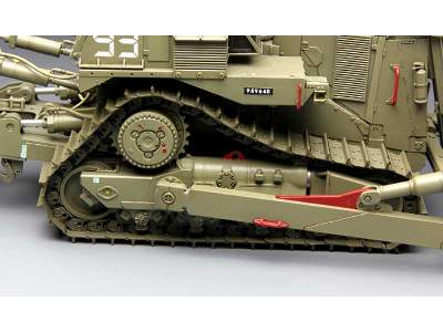 Caterpillar D9R buldożer opancerzony - zdjęcie 8