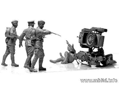 Wypadek - radzieccy i niemieccy zołnierze - lato 1941 - zdjęcie 9
