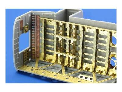 A3D-2 bomb bay 1/48 - Trumpeter - zdjęcie 8