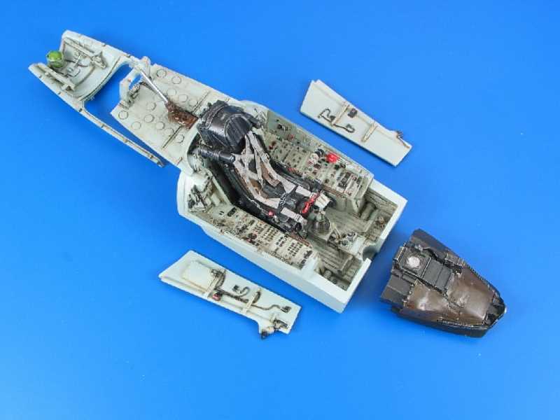 Su-27 Flanker B cockpit set (with clear parts) - Trumpeter - zdjęcie 1