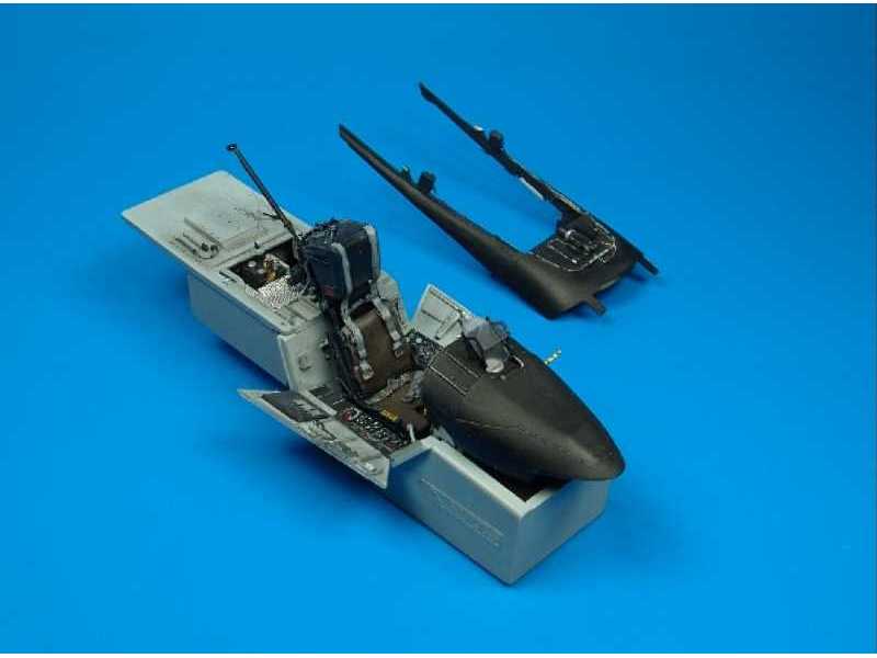 F/A-18C Hornet cockpit set - Academy - zdjęcie 1 F/A-18C Hornet cockpit set - Academy - zdjęcie 1