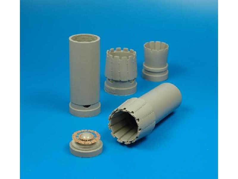 F/A-18C Hornet exhaust nozzles - opened - Academy - zdjęcie 1 F/A-18C Hornet exhaust nozzles - opened - Academy - zdjęcie 1