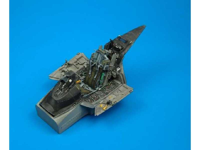 F-16C Fightning Falcon cockpit set - Academy - zdjęcie 1 F-16C Fightning Falcon cockpit set - Academy - zdjęcie 1