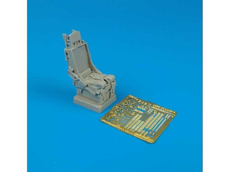 F-105 ejection seat - Trumpeter - zdjęcie 1 F-105 ejection seat - Trumpeter - zdjęcie 1
