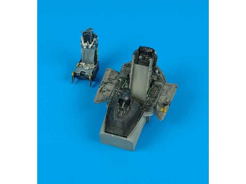 F-16C/CJ Falcon cockpit set - Tamiya - zdjęcie 1 F-16C/CJ Falcon cockpit set - Tamiya - zdjęcie 1