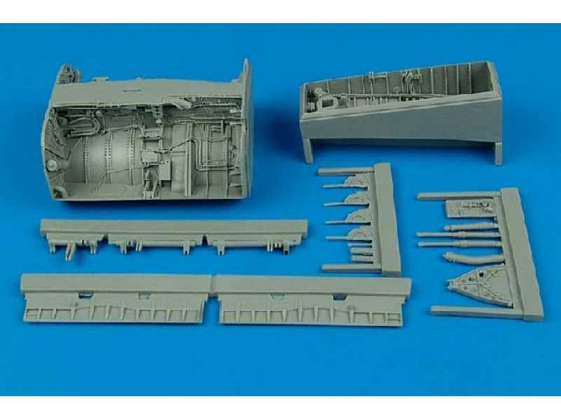 F-8 Crusader wheel bay - Trumpeter - zdjęcie 1