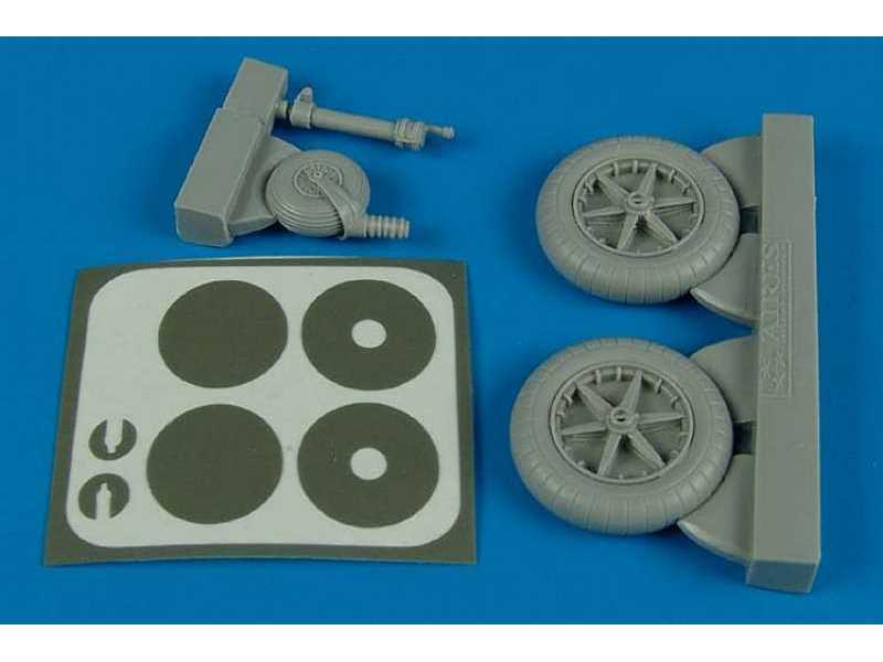 Bf 109F wheels & masks - Trumpeter - zdjęcie 1 Bf 109F wheels & masks - Trumpeter - zdjęcie 1