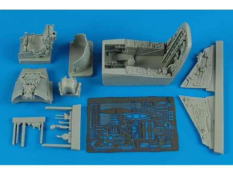 Su 25K Frogfoot A cockpit set - Trumpeter - zdjęcie 1