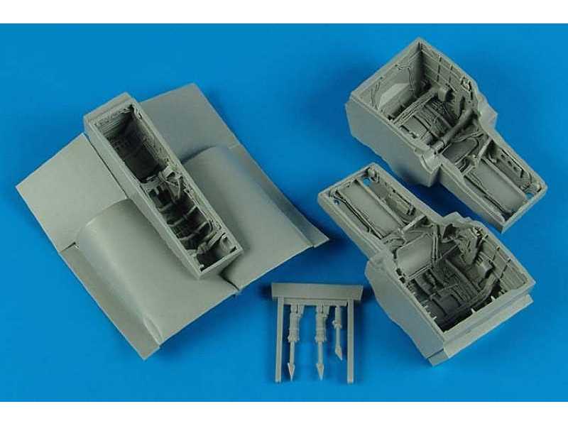 EF 2000A Typhoon wheel bay - Revell - zdjęcie 1 EF 2000A Typhoon wheel bay - Revell - zdjęcie 1