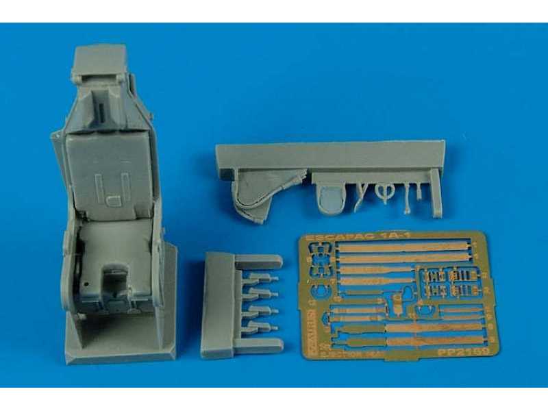 ESCAPAC 1A-1 A-4/A-7 ejection seat  - zdjęcie 1