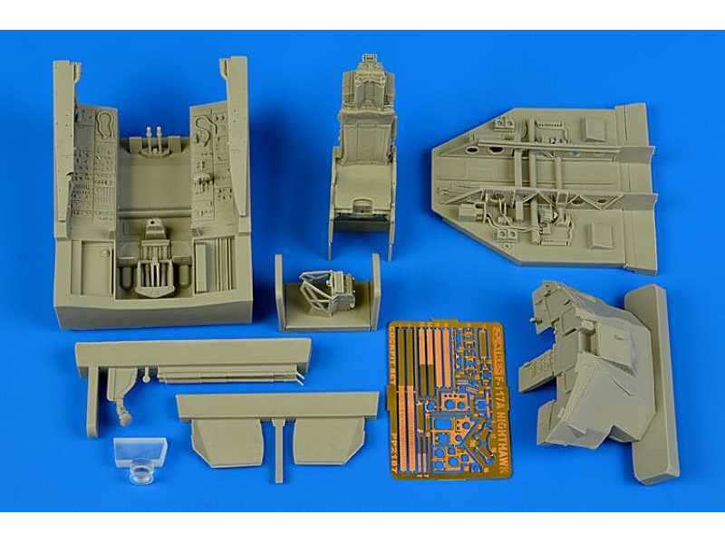 F-117A Nighthawk cockpit set - Trumpeter - zdjęcie 1 F-117A Nighthawk cockpit set - Trumpeter - zdjęcie 1