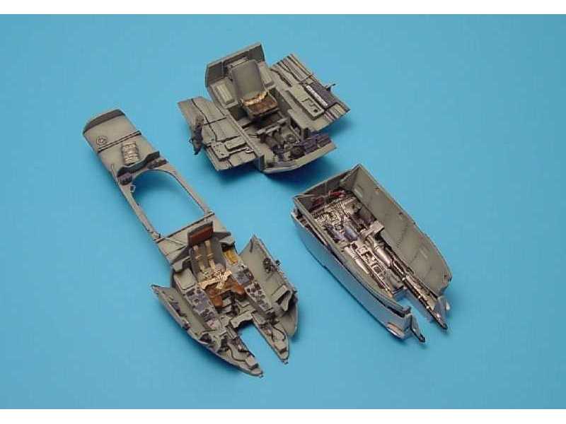 Me 410A cockpit set  & gun bay - Revell - zdjęcie 1