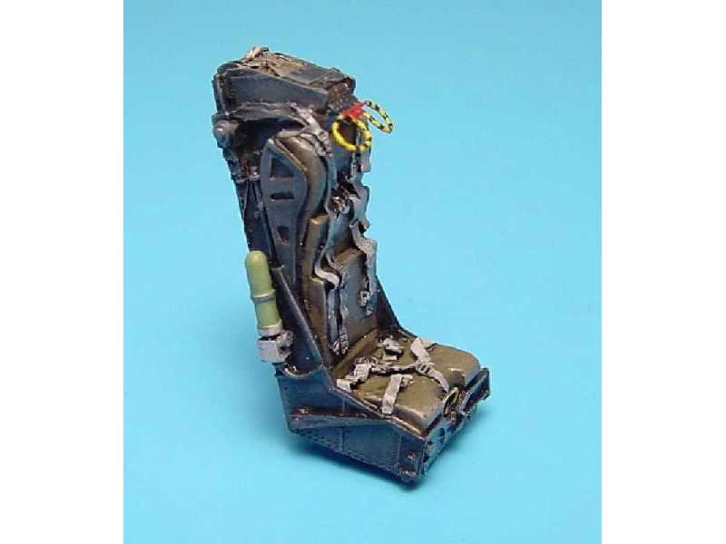 M.B. Mk 4BS ejection seat for later F3H-2 Demon - Grand phoenix - zdjęcie 1 M.B. Mk 4BS ejection seat for later F3H-2 Demon - Grand phoenix - zdjęcie 1