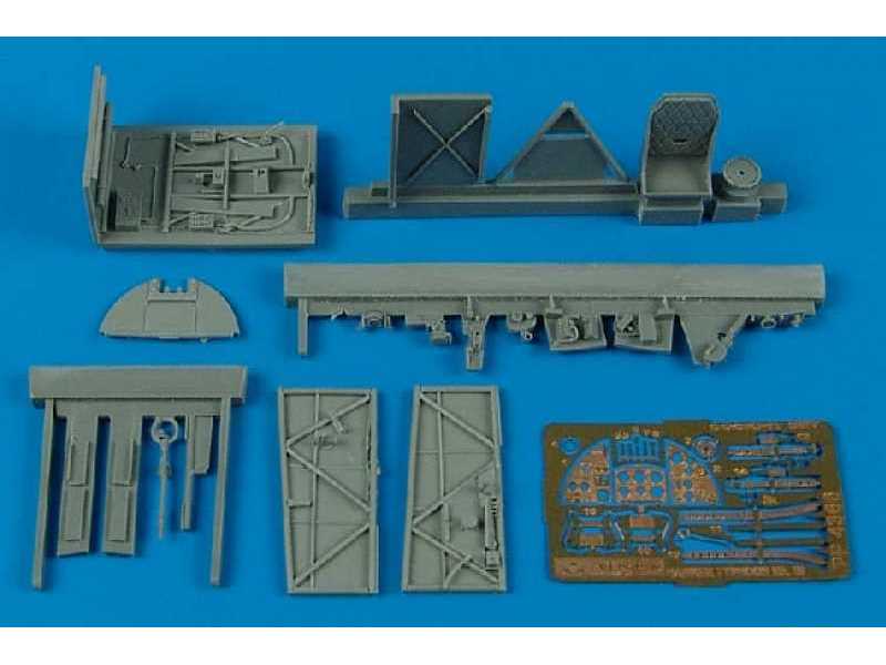 Hawker Typhoon Mk.IB car door cockpit set - Hasegawa - zdjęcie 1