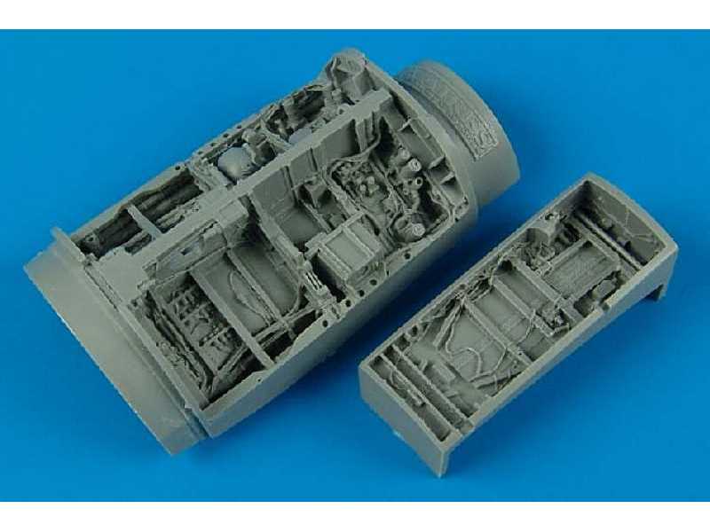 F-16C Falcon wheel bays - Tamiya - zdjęcie 1