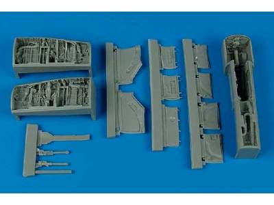 F/A-18A Hornet wheel bay - Hobby boss - zdjęcie 1