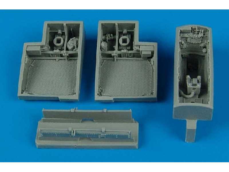 J35 Draken wheel bays - Hasegawa - zdjęcie 1 J35 Draken wheel bays - Hasegawa - zdjęcie 1