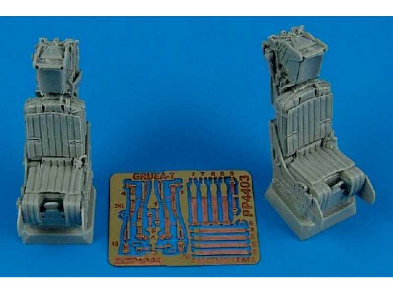 M.B. Gruea (A-6E/EA-6A) ejection seats - zdjęcie 1 M.B. Gruea (A-6E/EA-6A) ejection seats - zdjęcie 1