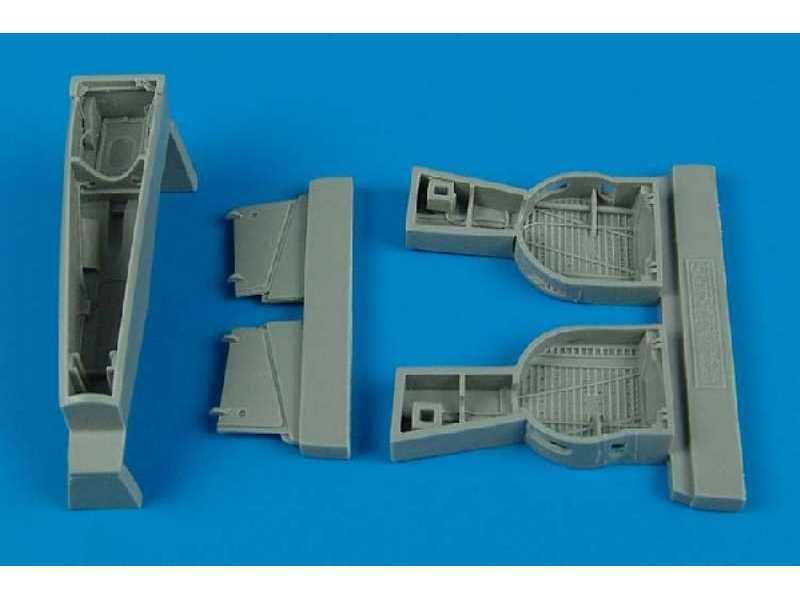 P-39 Airacobra wheel bays - Hasegawa - zdjęcie 1 P-39 Airacobra wheel bays - Hasegawa - zdjęcie 1