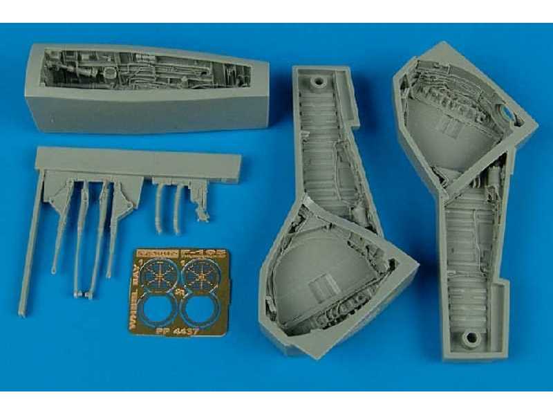 F-105 Thunderchief wheel bay - Monogram - zdjęcie 1