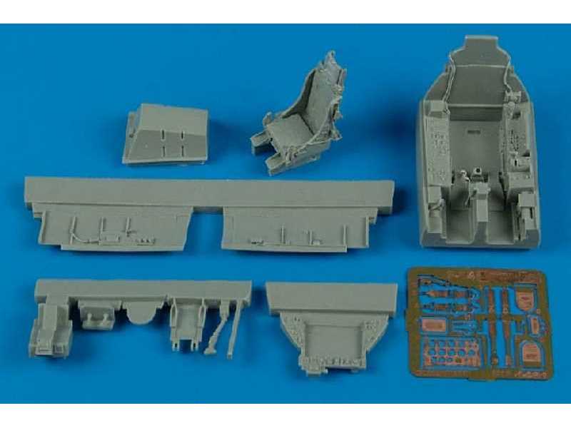 F-84F Thunderstreak cockpit set - Kinetic - zdjęcie 1 F-84F Thunderstreak cockpit set - Kinetic - zdjęcie 1