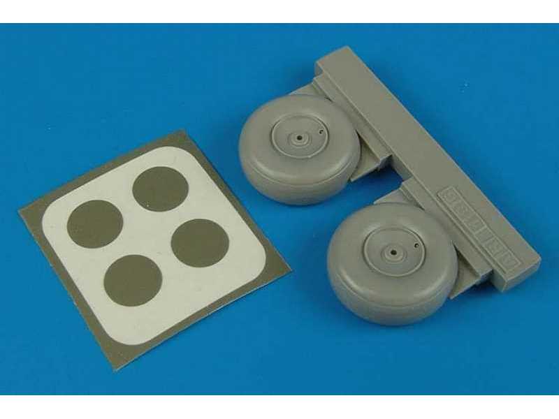 Ar 196A wheels & paint masks - zdjęcie 1 Ar 196A wheels & paint masks - zdjęcie 1