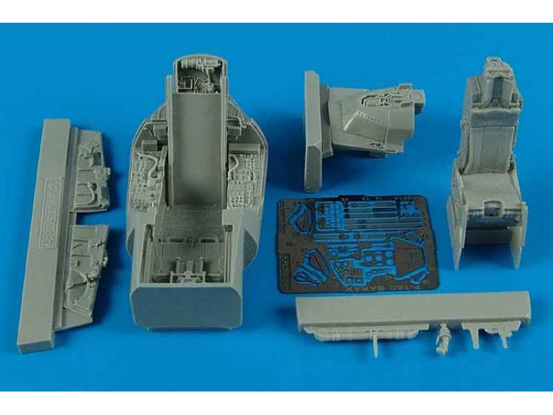 F-16C Barak block 40 cockpit set - Kinetic - zdjęcie 1 F-16C Barak block 40 cockpit set - Kinetic - zdjęcie 1