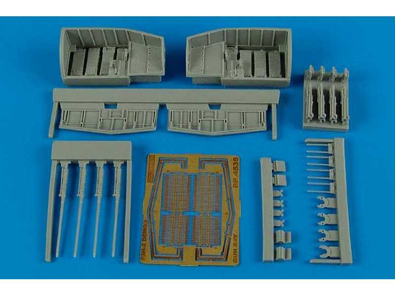 F3H-2 Demon gun bay - Hobby boss - zdjęcie 1 F3H-2 Demon gun bay - Hobby boss - zdjęcie 1