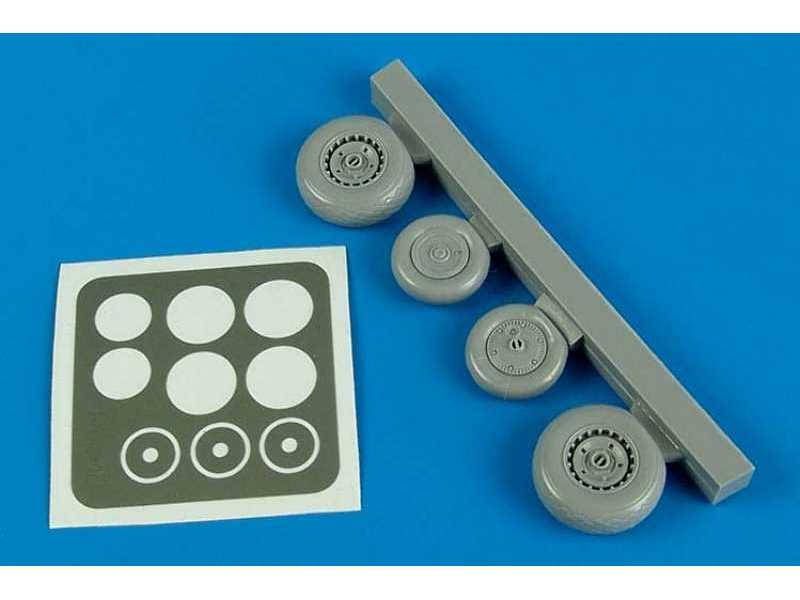 Me-262A wheels & paint mask - Hobby boss - zdjęcie 1 Me-262A wheels & paint mask - Hobby boss - zdjęcie 1