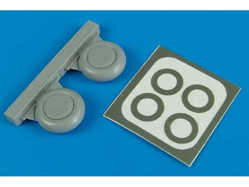 TBD-1 Devastator wheels & paint masks - zdjęcie 1 TBD-1 Devastator wheels & paint masks - zdjęcie 1